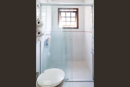 Casa à venda com 180m², 3 quartos e 4 vagas Casa à venda com 180m², 3 quartos e 4 vagasBanheiro Quarto 3 - Suíte