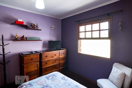 Casa à venda com 180m², 3 quartos e 4 vagas Casa à venda com 180m², 3 quartos e 4 vagasQuarto 1 - Suíte