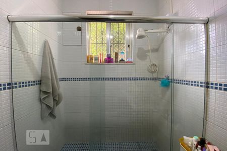 Apartamento à venda com 65m², 2 quartos e sem vaga Apartamento à venda com 65m², 2 quartos e sem vagaBanheiro