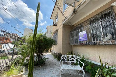 Apartamento à venda com 65m², 2 quartos e sem vaga Apartamento à venda com 65m², 2 quartos e sem vagaFachada