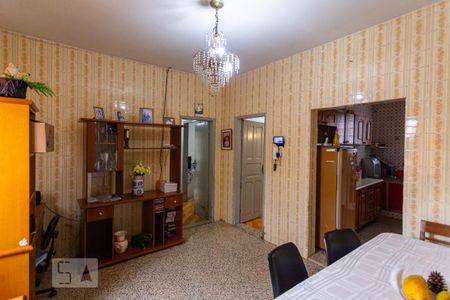 Casa à venda com 320m², 4 quartos e 5 vagasCopa