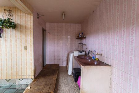 Casa à venda com 320m², 4 quartos e 5 vagasÁrea de Serviço 2