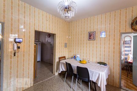 Casa à venda com 320m², 4 quartos e 5 vagasCopa