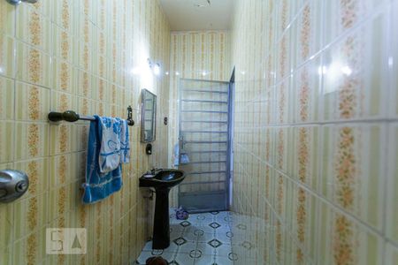 Casa à venda com 320m², 4 quartos e 5 vagasBanheiro da Suíte