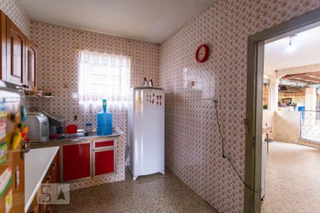 Casa à venda com 320m², 4 quartos e 5 vagasCozinha