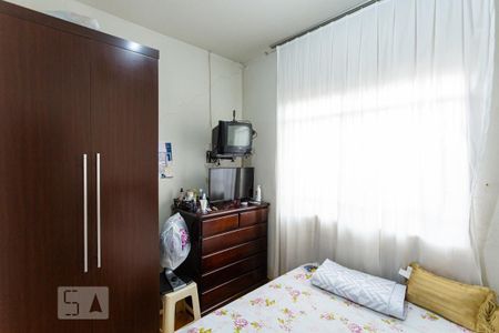 Casa à venda com 320m², 4 quartos e 5 vagasQuarto 2