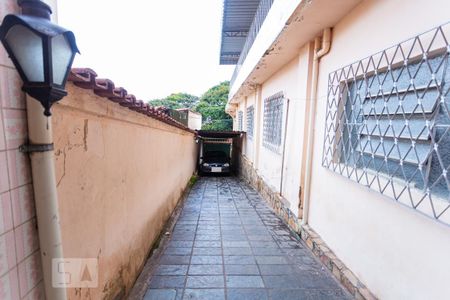 Casa à venda com 320m², 4 quartos e 5 vagasGaragem