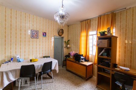 Casa à venda com 320m², 4 quartos e 5 vagasCopa