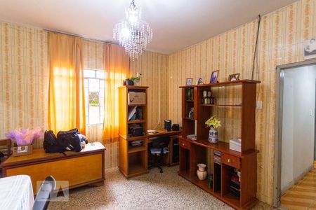 Casa à venda com 320m², 4 quartos e 5 vagasCopa