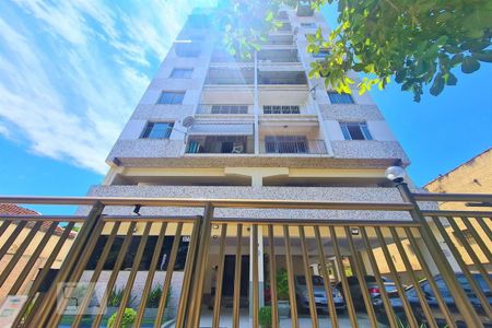 Apartamento à venda com 55m², 2 quartos e 1 vaga Apartamento à venda com 55m², 2 quartos e 1 vagaFachada