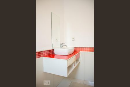Casa à venda com 365m², 7 quartos e 4 vagas Casa à venda com 365m², 7 quartos e 4 vagasBanheiro do Quarto 2