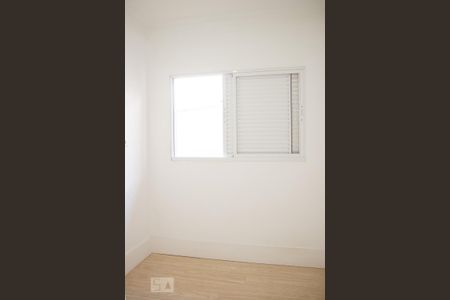Casa à venda com 365m², 7 quartos e 4 vagas Casa à venda com 365m², 7 quartos e 4 vagasQuarto 3