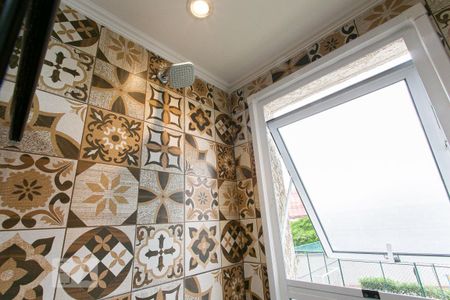 Apartamento à venda com 54m², 2 quartos e 1 vaga Apartamento à venda com 54m², 2 quartos e 1 vagaBanheiro - Chuveiro