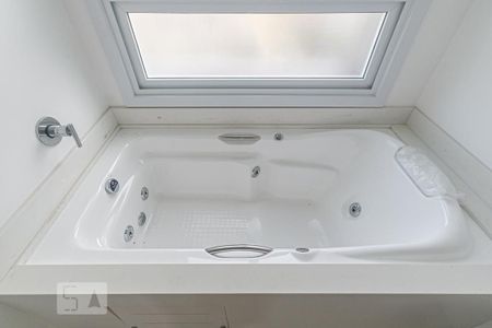 Casa de condomínio à venda com 506m², 3 quartos e 3 vagasBanheiro do Quarto 3