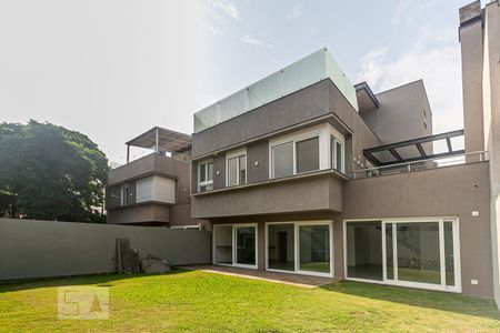 Casa de condomínio à venda com 506m², 3 quartos e 3 vagasQuintal