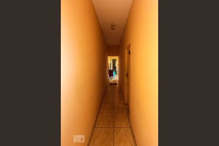 Casa à venda com 350m², 3 quartos e 3 vagas Casa à venda com 350m², 3 quartos e 3 vagasCorredor