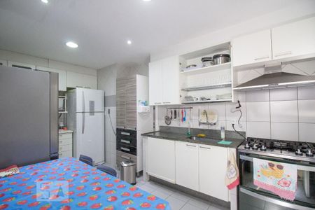 Apartamento à venda com 180m², 3 quartos e 2 vagas Apartamento à venda com 180m², 3 quartos e 2 vagasCozinha