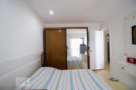 Apartamento à venda com 180m², 3 quartos e 2 vagas Apartamento à venda com 180m², 3 quartos e 2 vagasQuarto 1