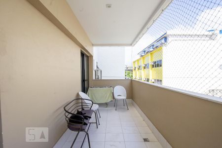 Apartamento à venda com 180m², 3 quartos e 2 vagas Apartamento à venda com 180m², 3 quartos e 2 vagasVaranda da Suíte e do Quarto 1