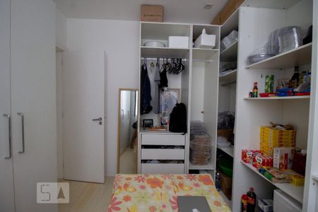 Apartamento à venda com 180m², 3 quartos e 2 vagas Apartamento à venda com 180m², 3 quartos e 2 vagasQuarto 2