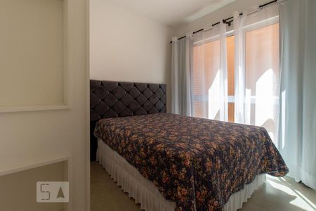 Quarto de kitnet/studio para alugar com 1 quarto, 35m² em Centro, Curitiba