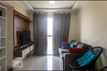 Apartamento para alugar com 65m², 3 quartos e 1 vaga Apartamento para alugar com 65m², 3 quartos e 1 vagaSala