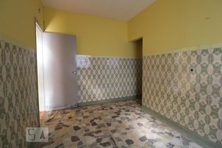 Casa à venda com 85m², 4 quartos e 6 vagasCozinha