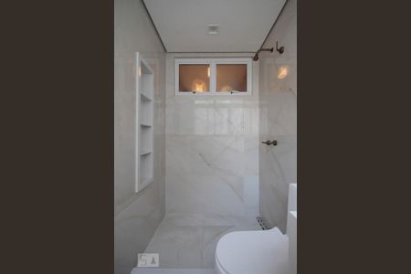 Apartamento à venda com 104m², 2 quartos e sem vagaBanheiro da Suíte