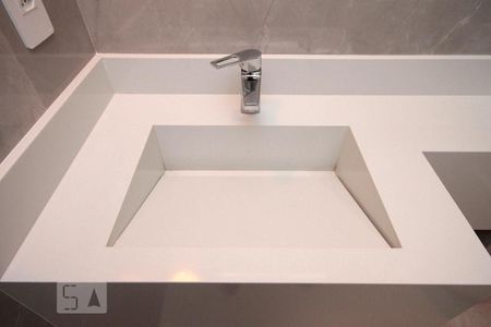 Apartamento à venda com 104m², 2 quartos e sem vagaBanheiro