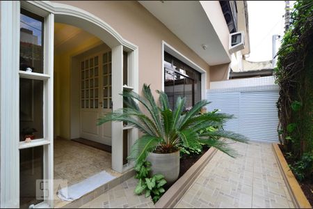 Casa à venda com 450m², 6 quartos e 4 vagasÁrea Externa