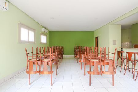 Apartamento à venda com 105m², 3 quartos e 2 vagas Apartamento à venda com 105m², 3 quartos e 2 vagasÁrea comum - Salão de festas