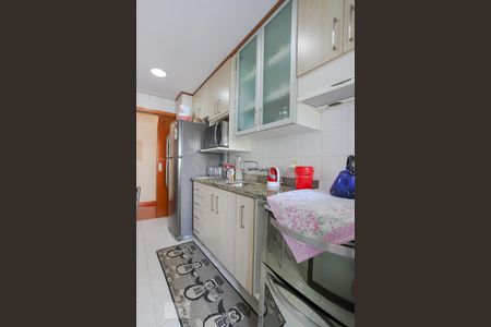 Apartamento à venda com 105m², 3 quartos e 2 vagas Apartamento à venda com 105m², 3 quartos e 2 vagasCozinha