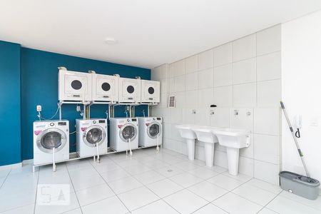 Studio à venda com 27m², 1 quarto e 1 vaga Studio à venda com 27m², 1 quarto e 1 vagaLavanderia