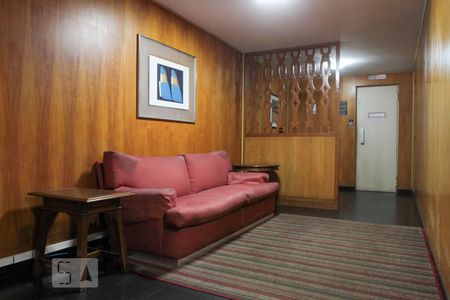 Apartamento à venda com 137m², 3 quartos e 1 vaga Apartamento à venda com 137m², 3 quartos e 1 vagaHall Social