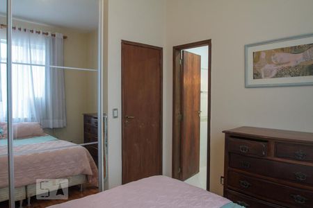 Apartamento à venda com 137m², 3 quartos e 1 vaga Apartamento à venda com 137m², 3 quartos e 1 vagaQuarto 2 - Suíte