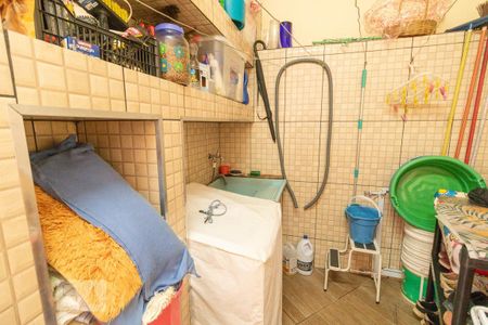 Casa à venda com 210m², 3 quartos e 3 vagas Casa à venda com 210m², 3 quartos e 3 vagasÁrea de Serviço