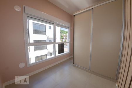 Quarto de apartamento para alugar com 1 quarto, 37m² em Pantanal, Florianópolis