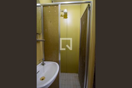 Apartamento à venda com 80m², 2 quartos e 1 vaga Apartamento à venda com 80m², 2 quartos e 1 vagaBanheiro de Serviço