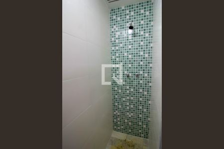 Apartamento à venda com 80m², 2 quartos e 1 vaga Apartamento à venda com 80m², 2 quartos e 1 vagaBanheiro Social