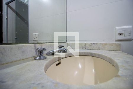 Apartamento à venda com 80m², 2 quartos e 1 vaga Apartamento à venda com 80m², 2 quartos e 1 vagaBanheiro da Suíte