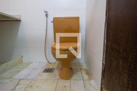 Apartamento à venda com 80m², 2 quartos e 1 vaga Apartamento à venda com 80m², 2 quartos e 1 vagaBanheiro Social