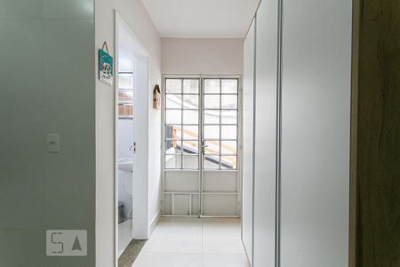 Casa à venda com 214m², 4 quartos e 6 vagas Casa à venda com 214m², 4 quartos e 6 vagasÁrea de Serviço