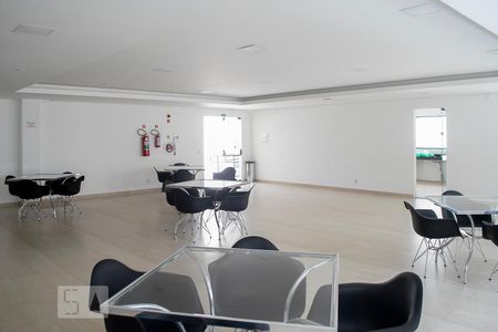 Apartamento à venda com 43m², 2 quartos e 1 vaga Apartamento à venda com 43m², 2 quartos e 1 vagasalão de festas