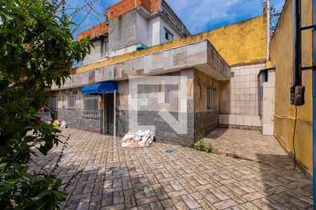 Casa à venda com 119m², 2 quartos e 1 vaga Casa à venda com 119m², 2 quartos e 1 vagaQuintal