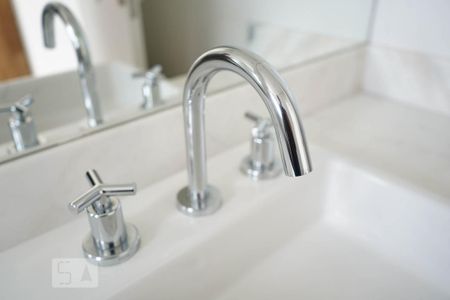 Apartamento à venda com 157m², 3 quartos e 3 vagas Apartamento à venda com 157m², 3 quartos e 3 vagasBanheiro da Suíte 2