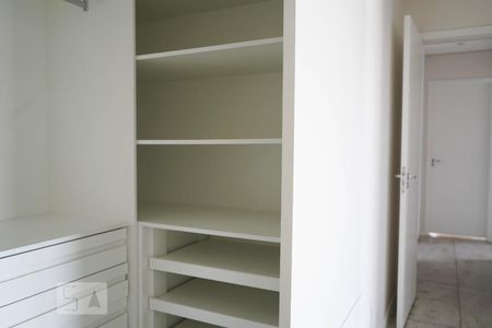Apartamento à venda com 157m², 3 quartos e 3 vagas Apartamento à venda com 157m², 3 quartos e 3 vagasSuíte 1