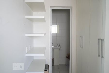 Apartamento à venda com 157m², 3 quartos e 3 vagas Apartamento à venda com 157m², 3 quartos e 3 vagasÁrea de Serviço