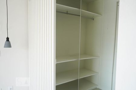 Apartamento à venda com 157m², 3 quartos e 3 vagas Apartamento à venda com 157m², 3 quartos e 3 vagasSuíte 1