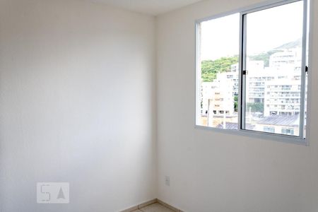 Quarto 2 de apartamento para alugar com 2 quartos, 48m² em Campo Grande, Rio de Janeiro