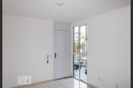 Sala de apartamento para alugar com 2 quartos, 48m² em Campo Grande, Rio de Janeiro